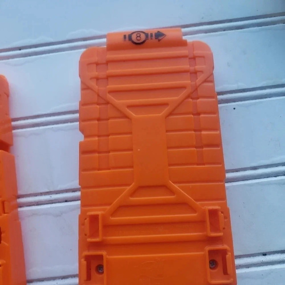 Nerf Gun 4 Magazines Clips Pre Owned Can Fit 8 Darts a time - Picture 2 of 11